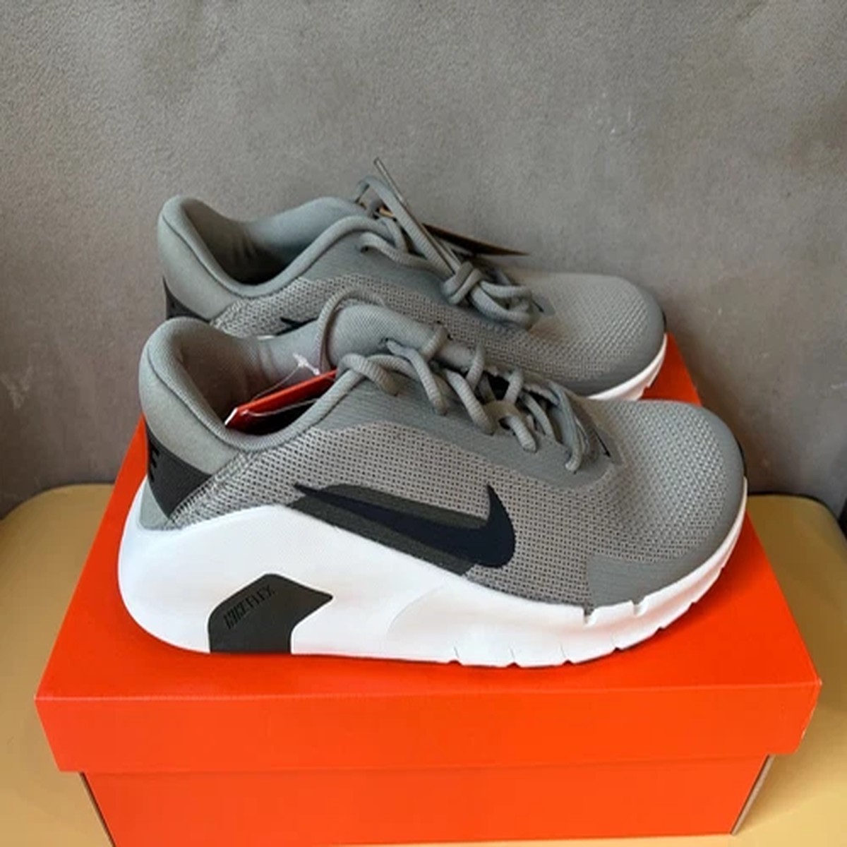 [ON SALE] Nike Flex Train Men's Workout Shoes Training Gym [US:10.5] HV9972-301