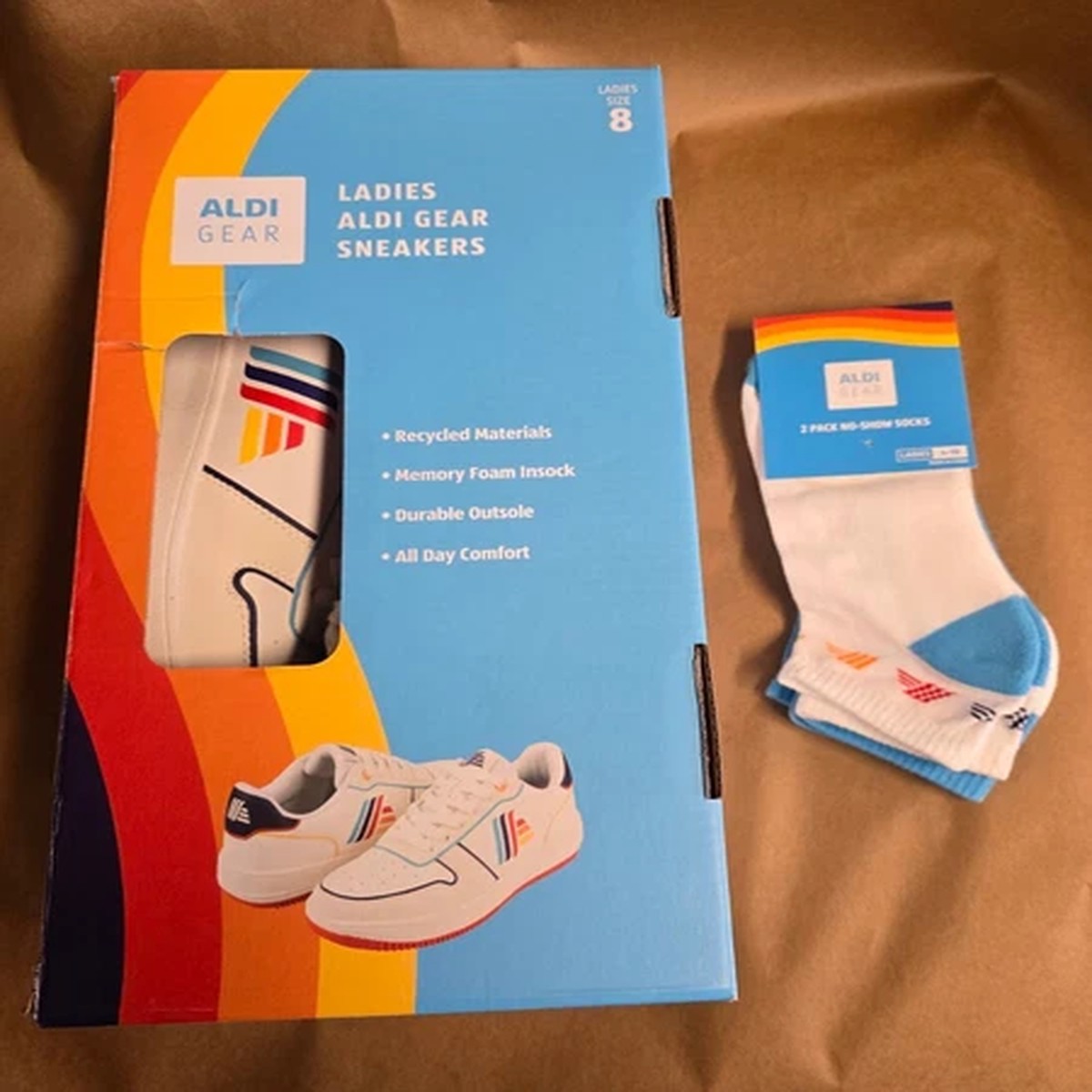 *BRAND NEW* ALDI GEAR - LADIES/WOMEN'S SNEAKERS + SOCKS - SIZE 8 SHOES - ALDI'S
