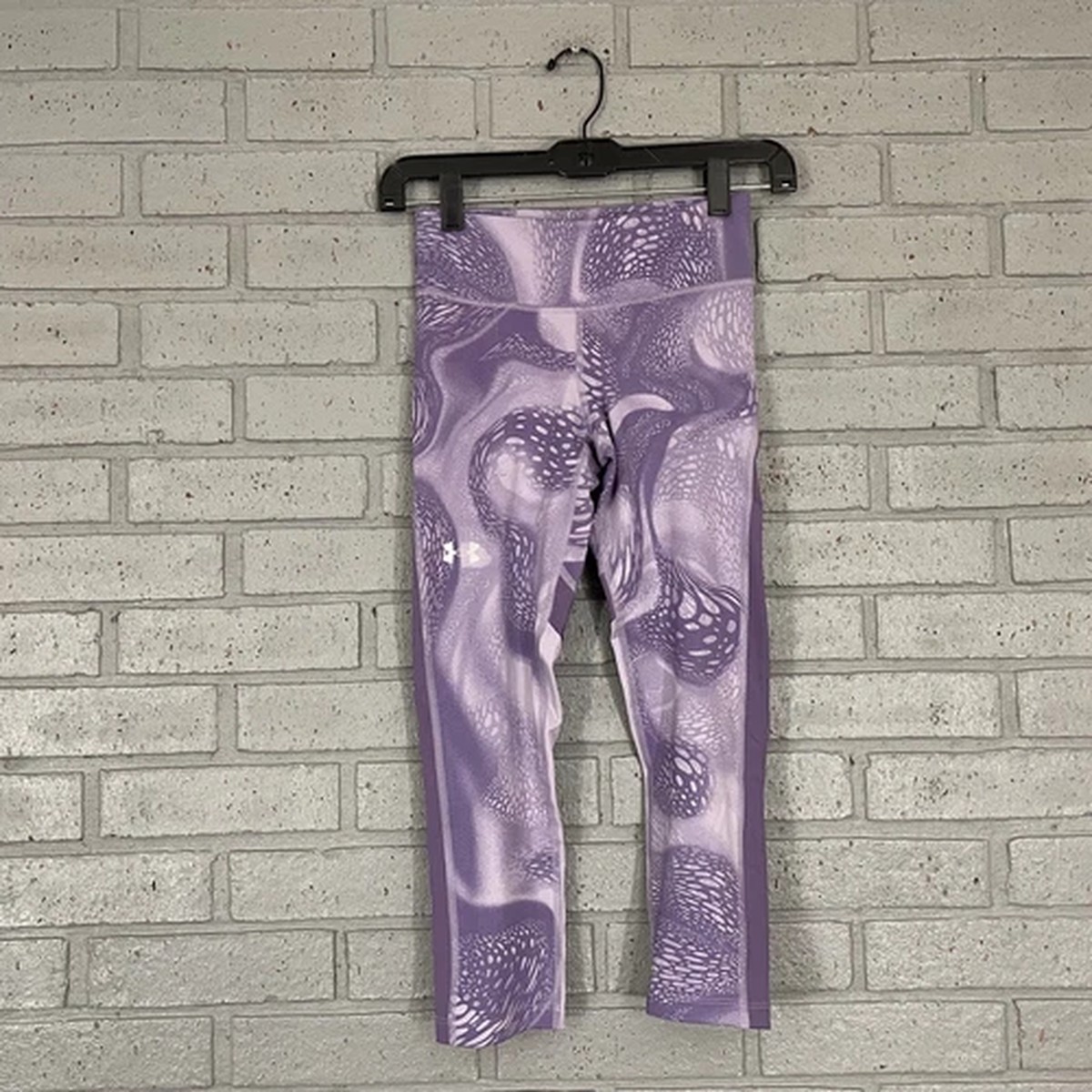 $50 Womens Size XS Under Armour UA Mileage Printed 7/8 Training Tights Purple